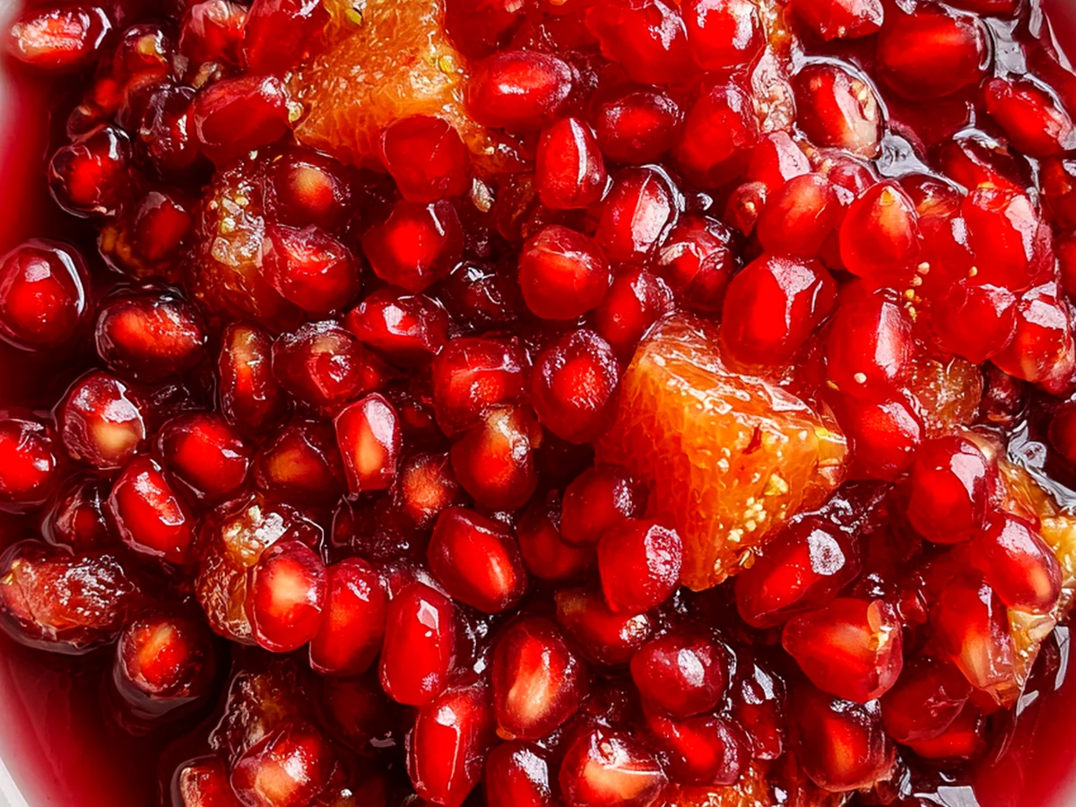 Tasty Ginger-Pomegranate Elixir: Spiced Sweetness Unleashed